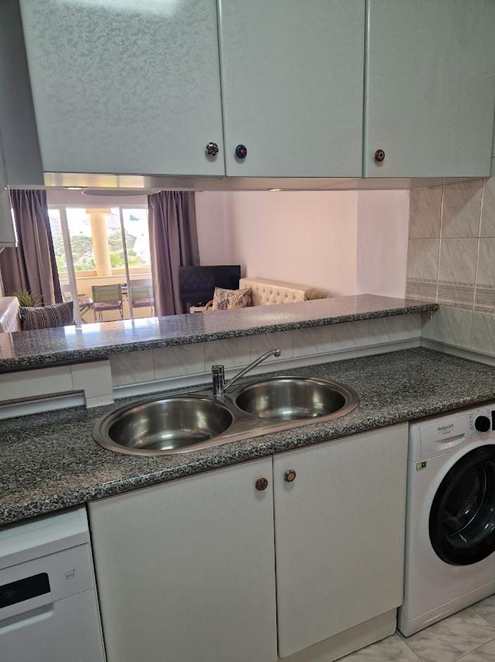 Apartamento T2 Palmeira Gale-Praia Da Gale Guia  Exterior photo